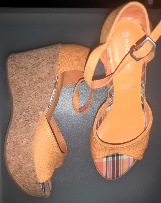Sandalias na cor ocre Rockport