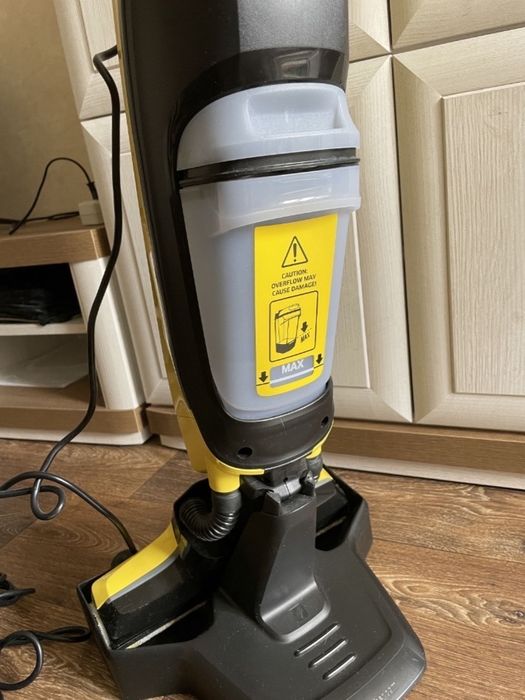 Електрошвабра Karcher FC 5 (пилосос)