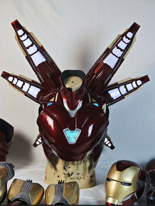 Máscara e Fato Homem de Ferro Cosplay Iron Man Avengers