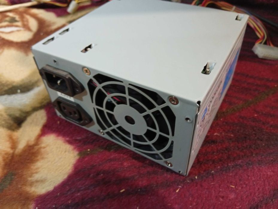 Компьютерные блоки питания по 300W