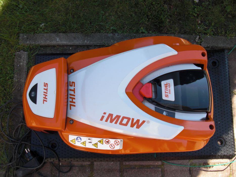 Stihl RMI 422.2 robot koszący,Husqvarna Auto Mower 305