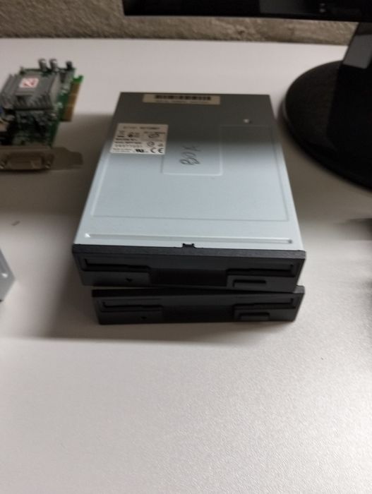 Vários acessórios para PC