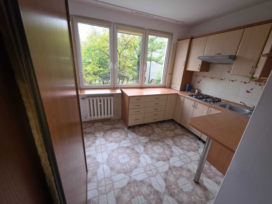 1 pietro z balkonem , winda
