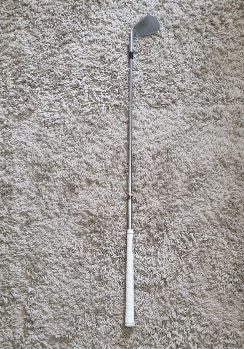 Wedge Titleist 52° bounce 08 bob vokey design SM4
Para senhora