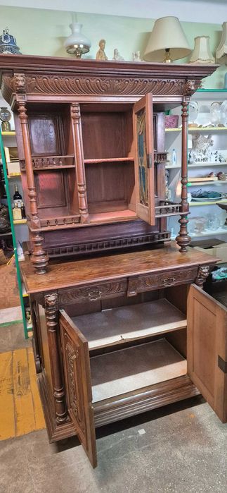 Witryna dębowa piękna