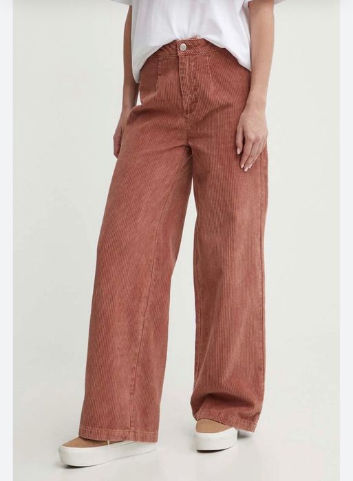 Стильні теплі вельветові штани від Shein, розмір S.