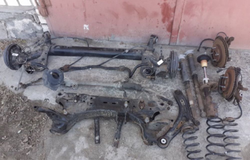 Ford fiesta mk7 підрамник, ричаг, пружина, подрамник балка