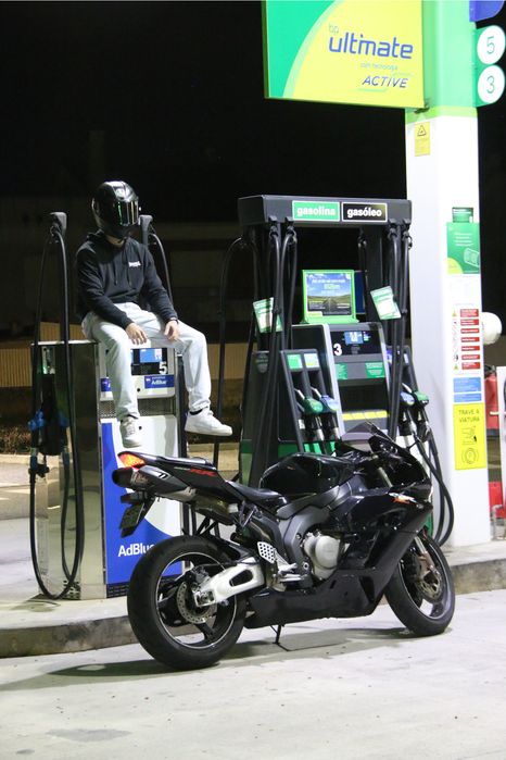 Honda cbr 1000rr fireblade