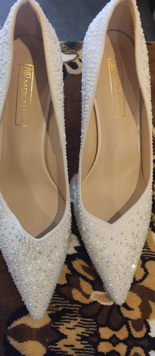 Весільні, нарядні туфлі 38р 24,5 по устілці