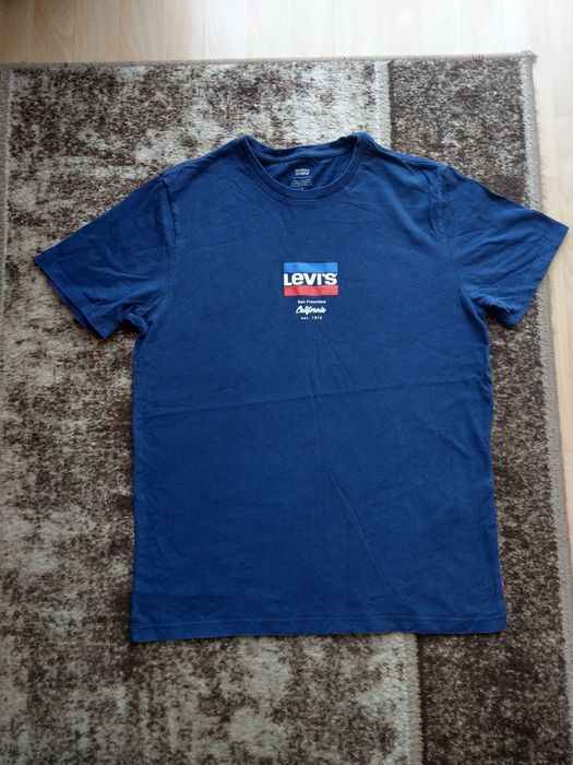 t-shirt Levi's central color logo(unisex)