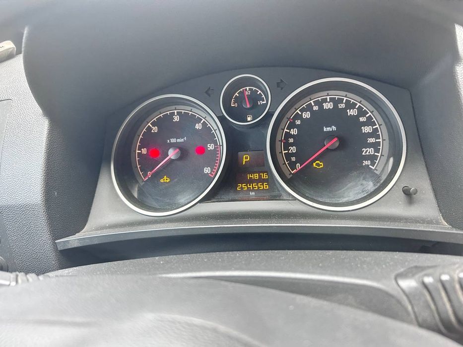 автомобіль  Opel Zafira