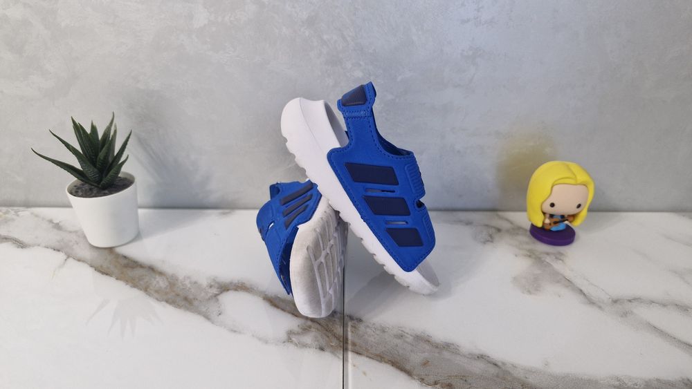 Дитячі босоножки Adidas.Розмір 28