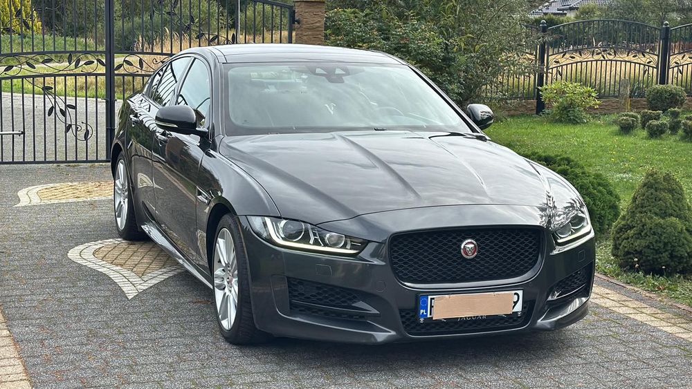 Jaguar XE