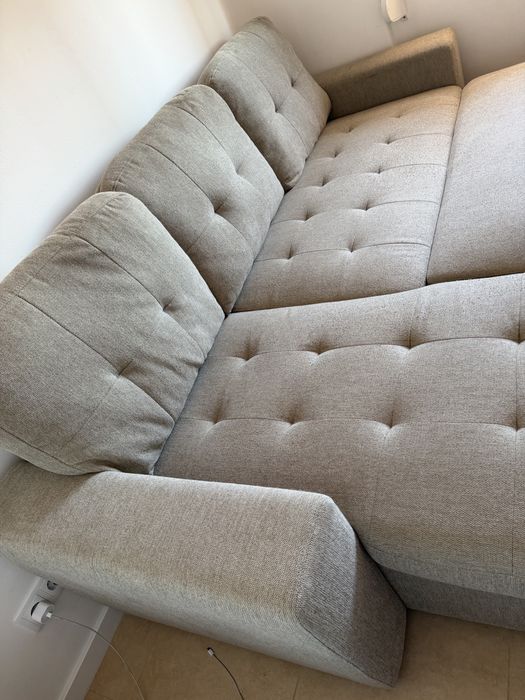 Sofa cama revertivel  com bau 3 meses de uso como novo