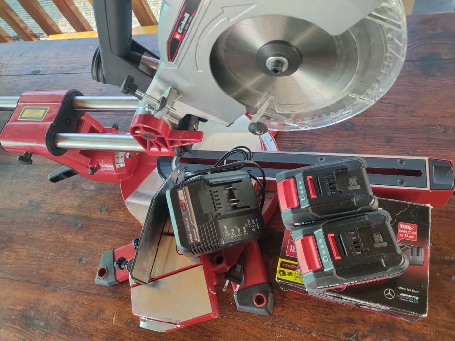 Торцовочна пила Einhell TE-SM 38/210 Li solo