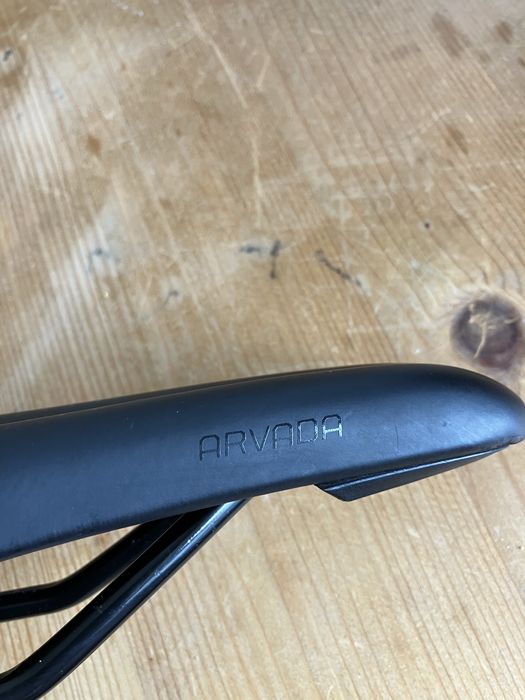 Selim Bontrager Arvada Comp 138mm