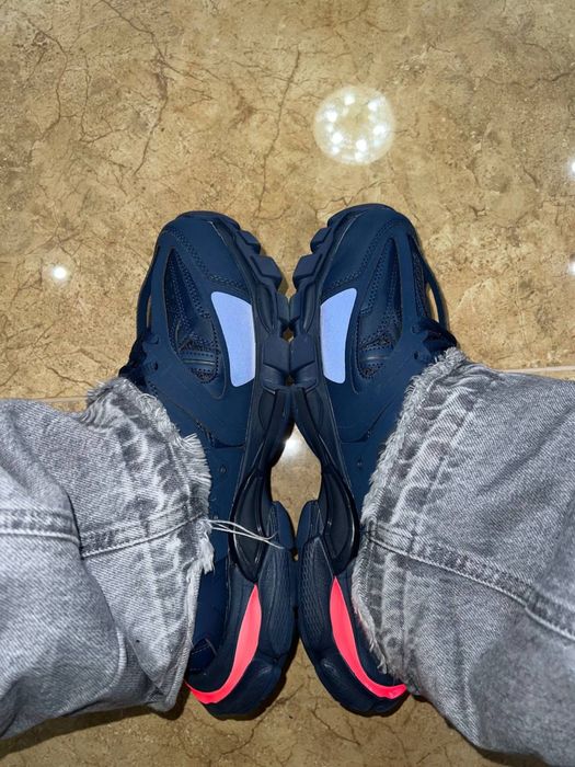 Track 1.0 led,new,size:44