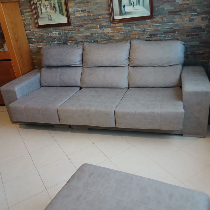 Sofá   com chaise long  movivel. 2,60 cm