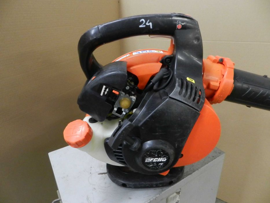 24 spalinowa dmuchawa do liści echo pb 251