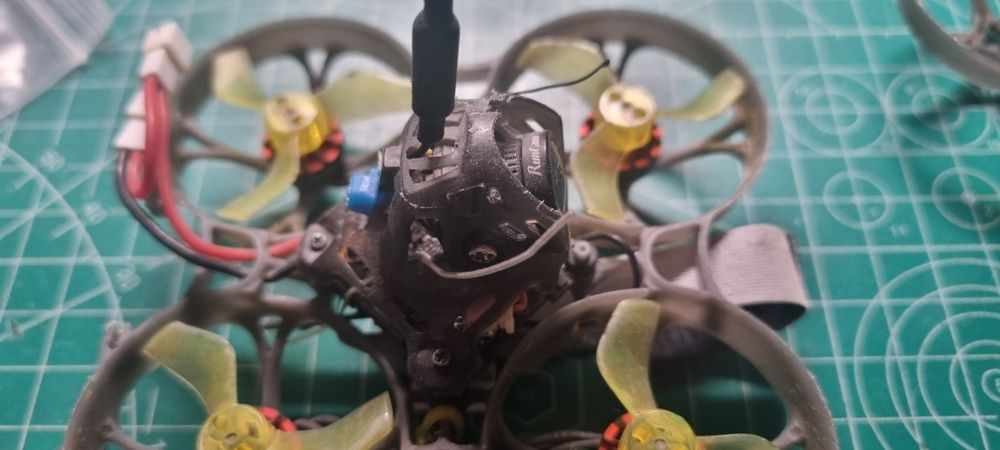 Mega zestaw FPV. Dron tinywhoop eachine novice 1 plus gratisy.