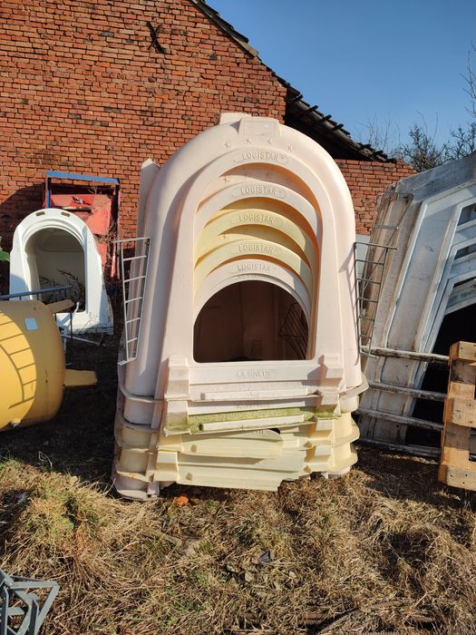 Budki dla cielat / iglo dla cieląt