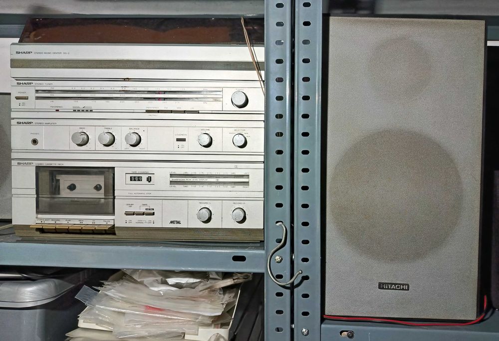 Aparelhagem rara anos 70 para recuperar Sharp Stereo Music Center SG-2