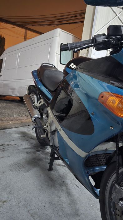 Vendo Kawasaki zzr600 de 93