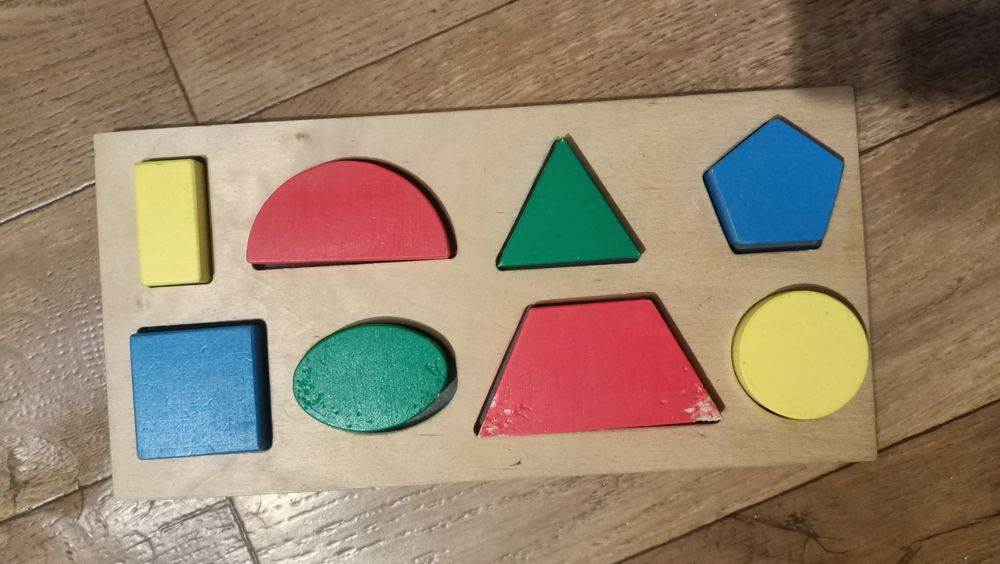 Іграшки дитячі, пазли, сортер дерев'яний, фігури