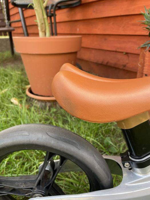 Rowerek biegowy do nauki równowagi