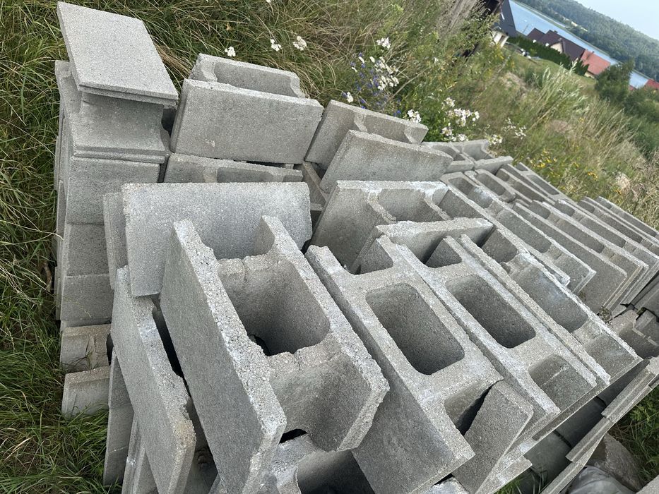 Pustaki szalunkowe betonowe 50×25×24 – ok. 100 szt.