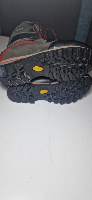 La Sportiva  37.    .