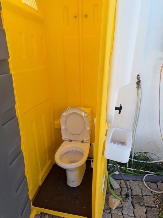 Sanita e duche portatil