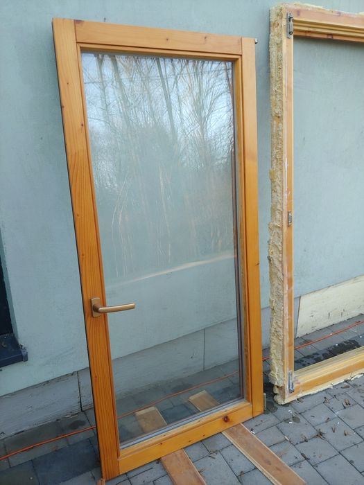 Okno razem z ramą  147x158