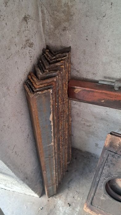 Кутники з розібраної печі 60×60