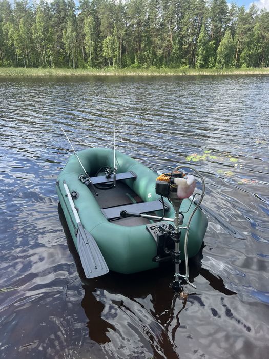 Продам лодку BARK B-250 CN