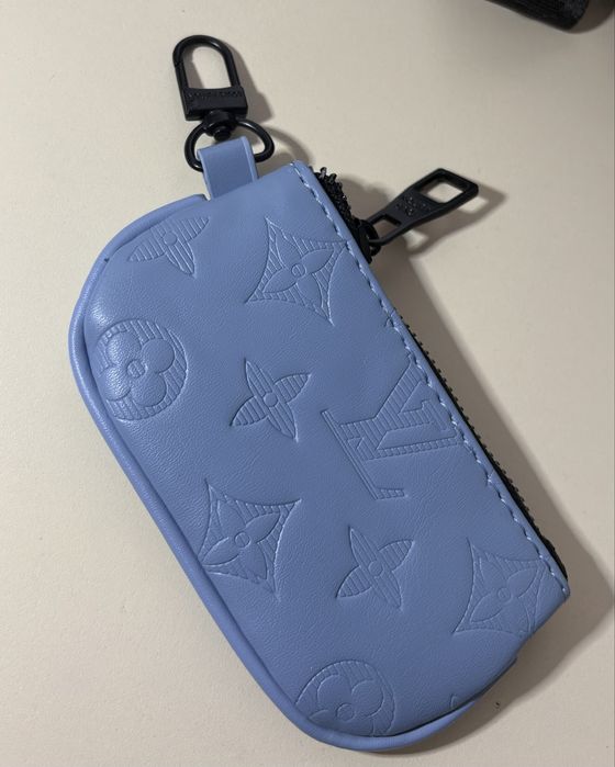 Стильна шкіряна сумка Louis Vuitton ; L&V