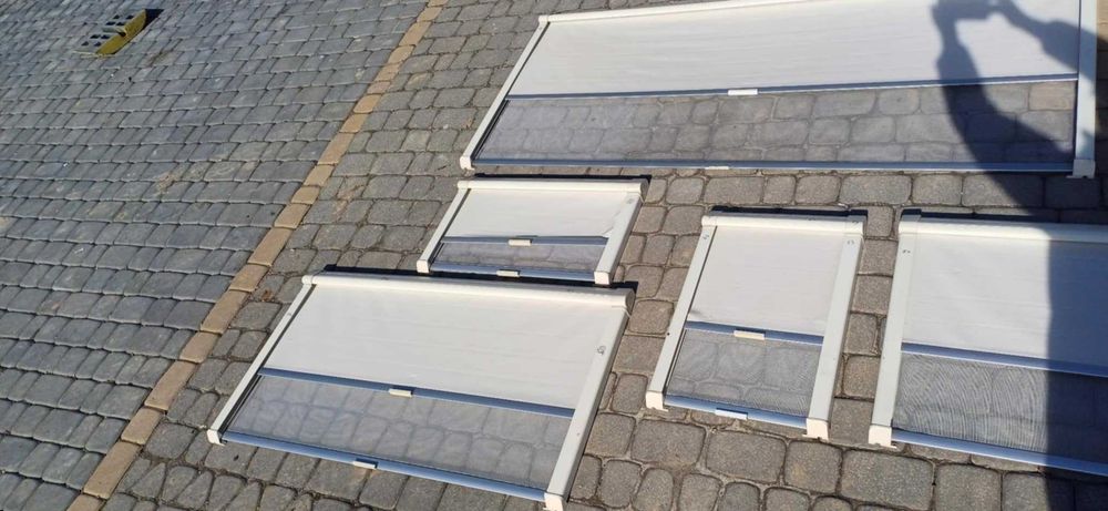 Roleta z moskitierą przyczepa kempingowa kamper