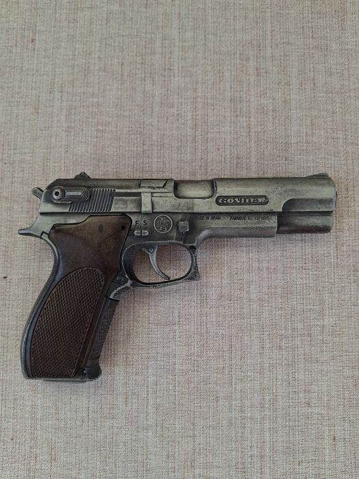 Іграшки Поліцейський пістолет Gonher