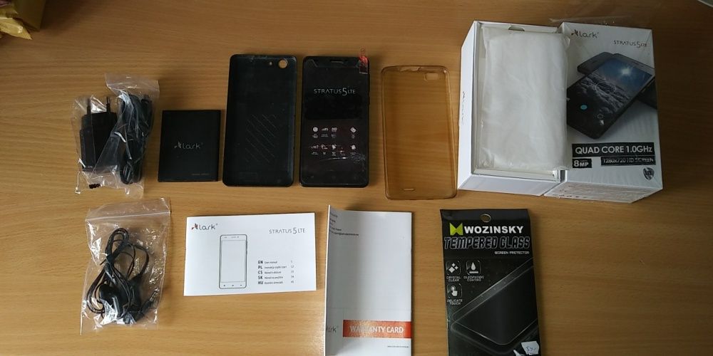 Lark stratus stratus