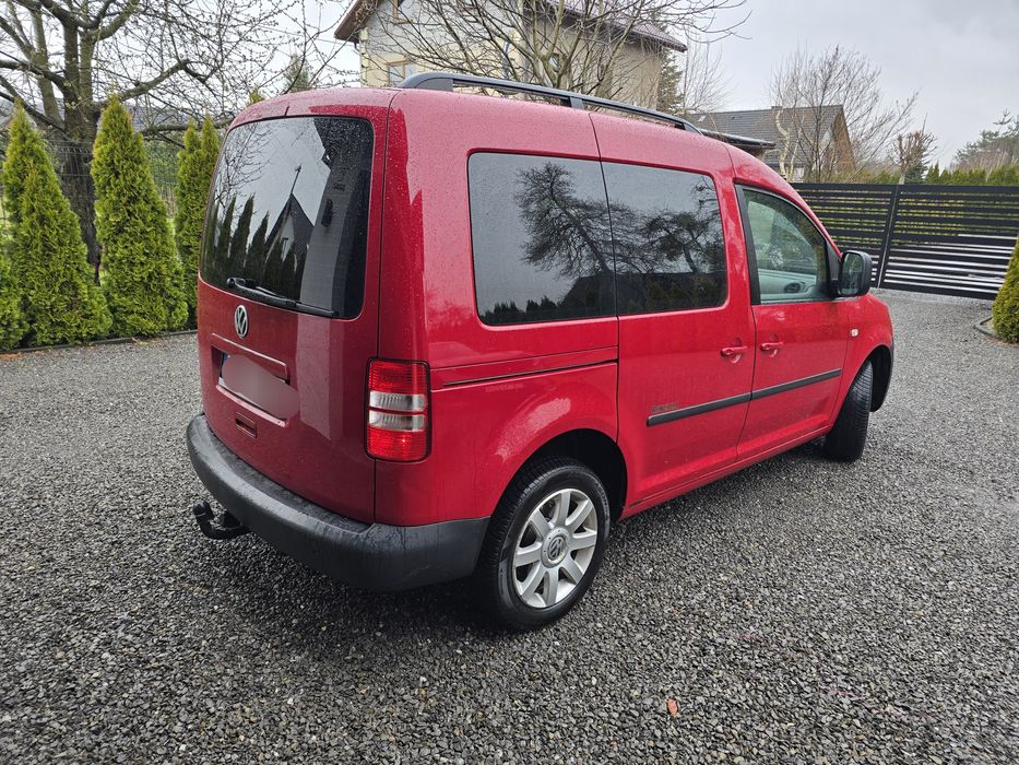 Vw caddy niski przebieg 7 osobowy rezerwacja