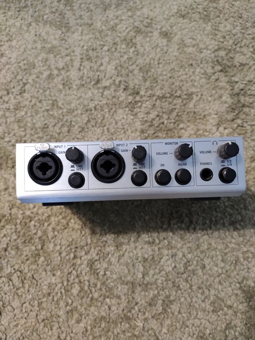 Komplete Audio 6 MK1