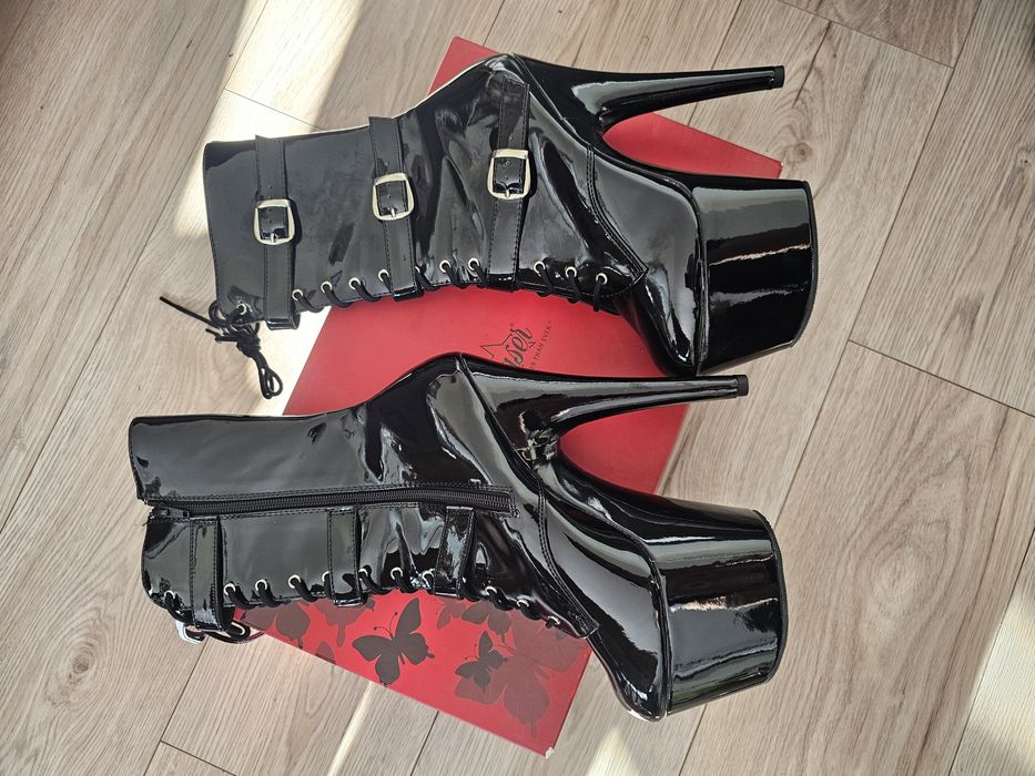 Buty erotyczne Pleaser