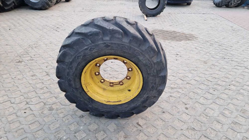 koło 405/70-20, 16/70-20, 400/70-20, 16.0/70-20 Goodyear JCB beznapraw