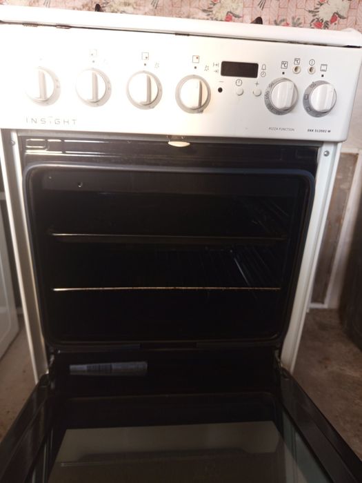 Продам газову плиту Electrolux