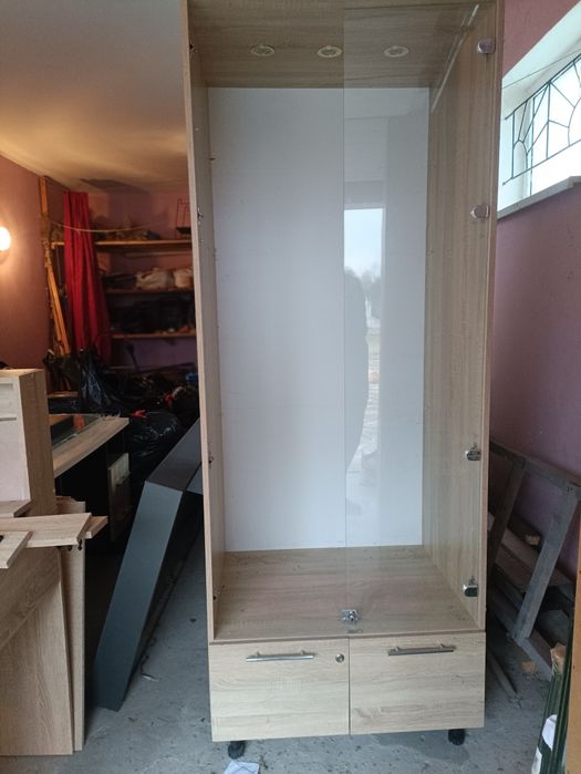 Торгівельні стелажі