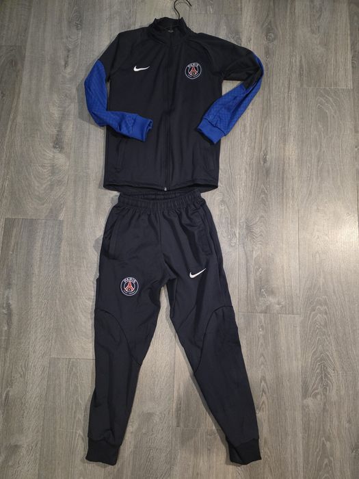 Piękny, nowy, dres chłopięcy, Nike Paris Saint-Germain F.C, rozmiar  152