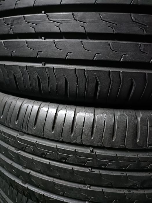 Pneus 205/60/16 Continental