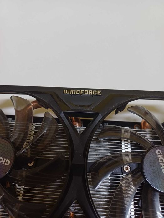 Placa Gráfica WINDFORCE Gigabyte