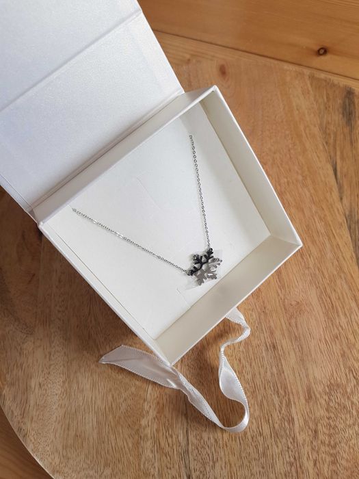 Briju Naszyjnik nowy, dobry na prezent