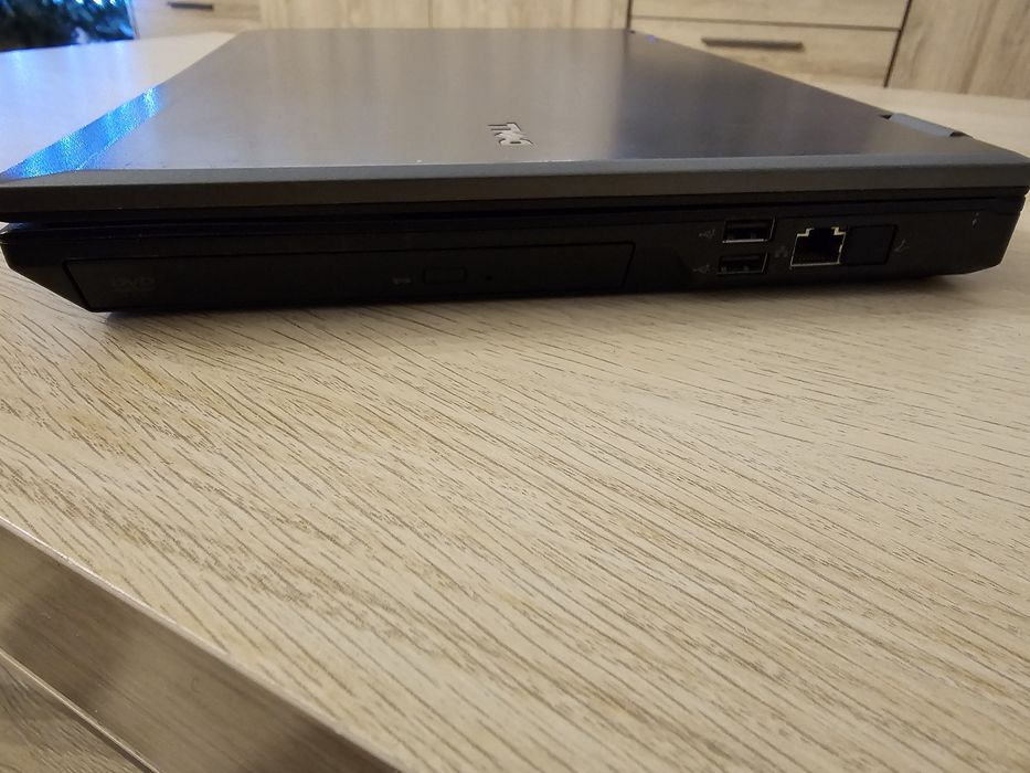 Dell E5410 i3, 3GB RAM